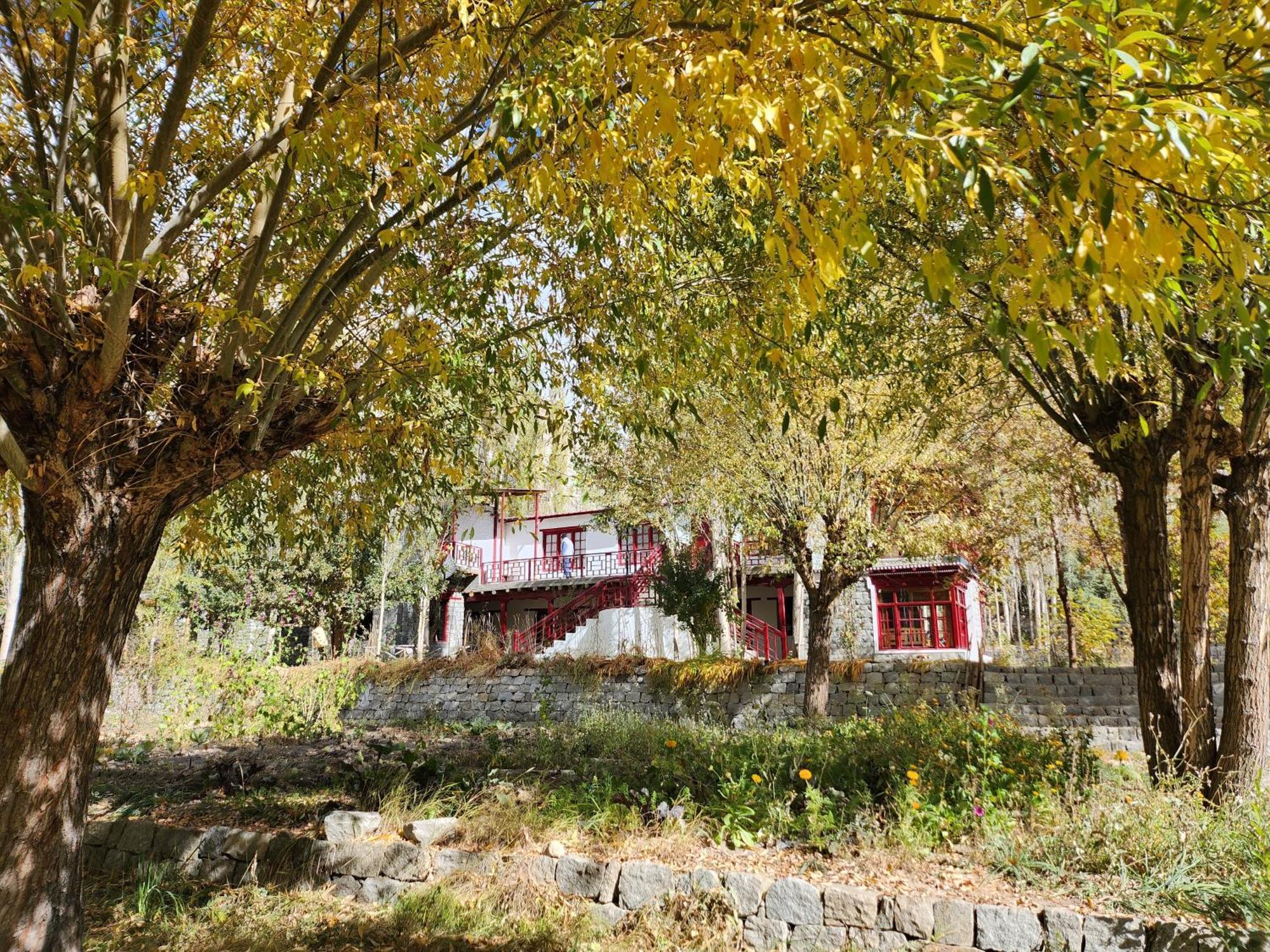 Lharimo Hotel Leh - Ladakh Kültér fotó