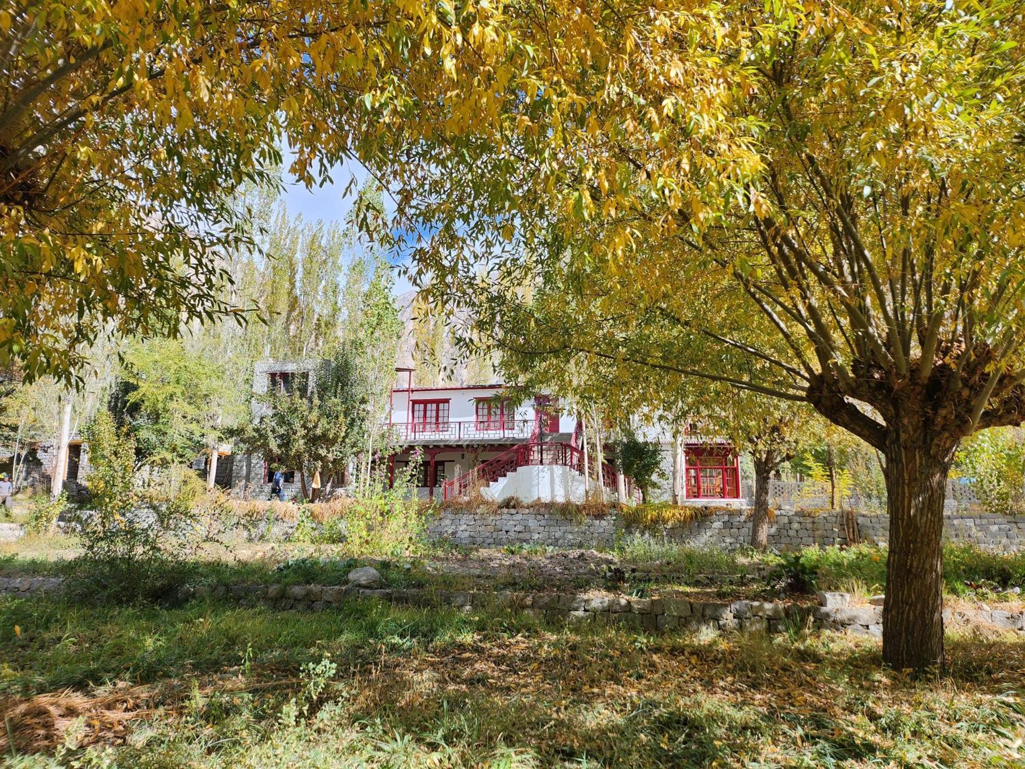 Lharimo Hotel Leh - Ladakh Kültér fotó