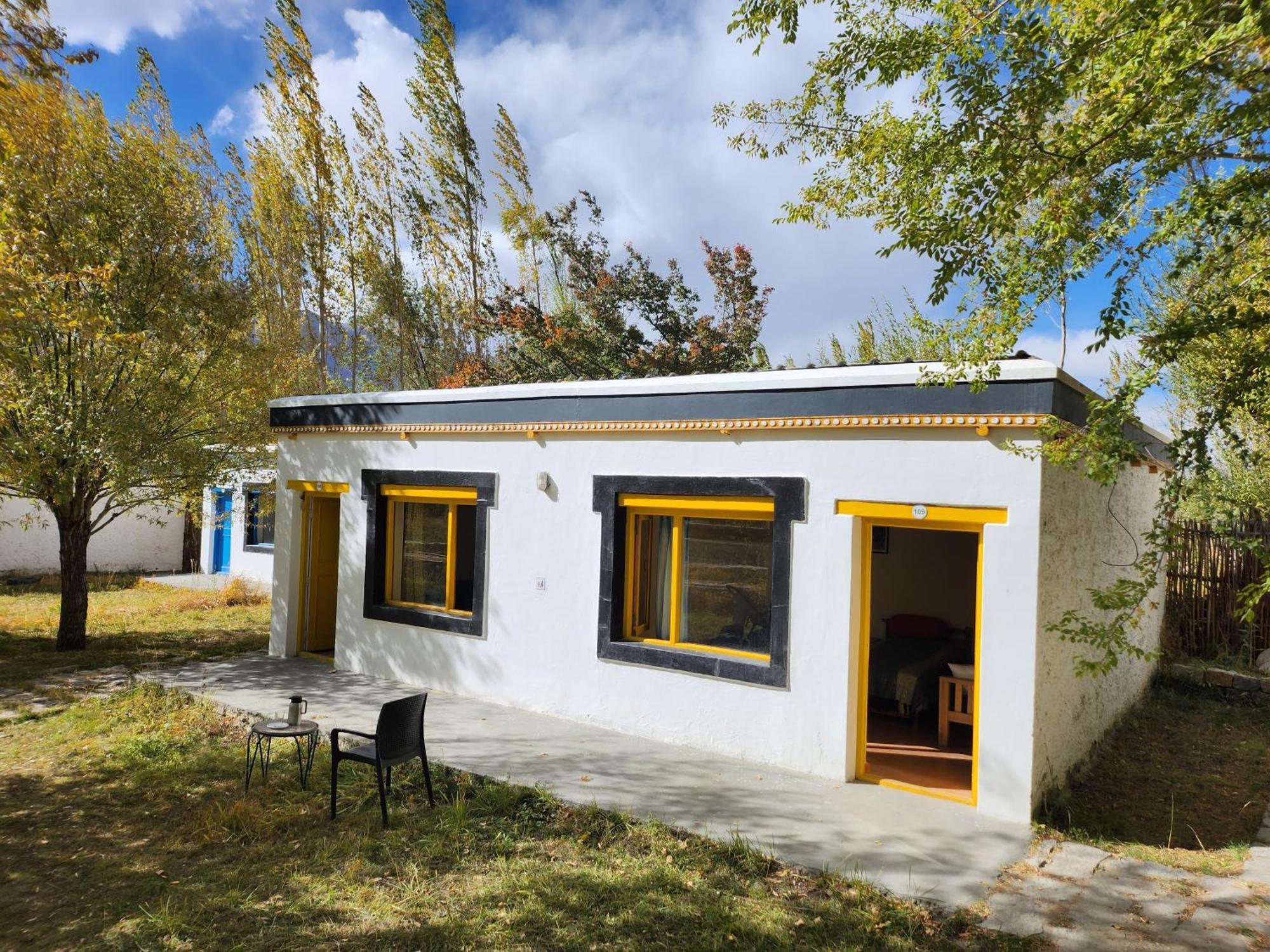 Lharimo Hotel Leh - Ladakh Kültér fotó